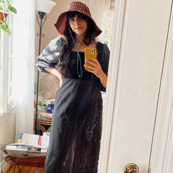 Meet Your Posher - Picture 1 of 5